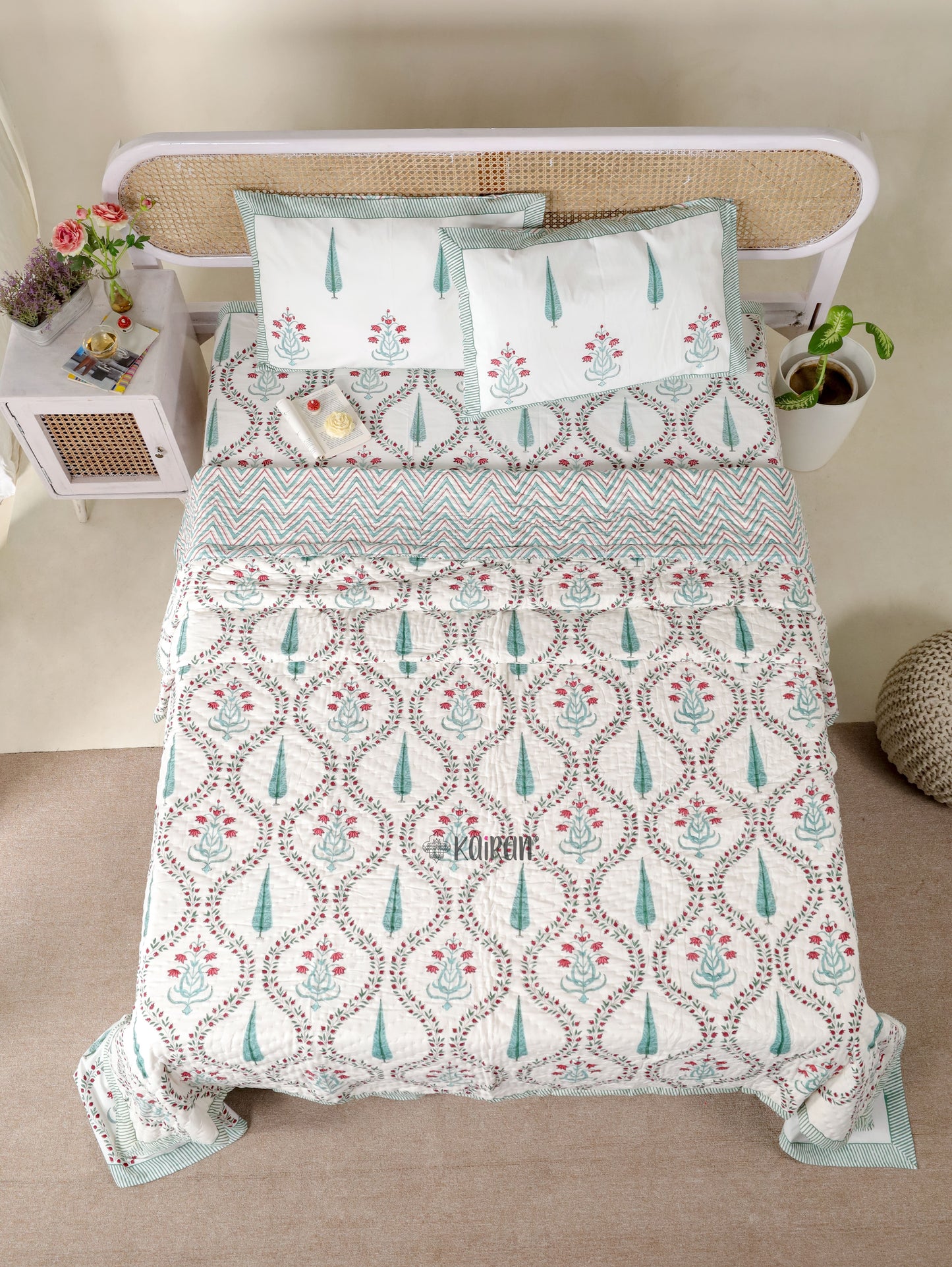 AGRA HAND BLOCK PRINTED BEDSHEET & PILLOWS