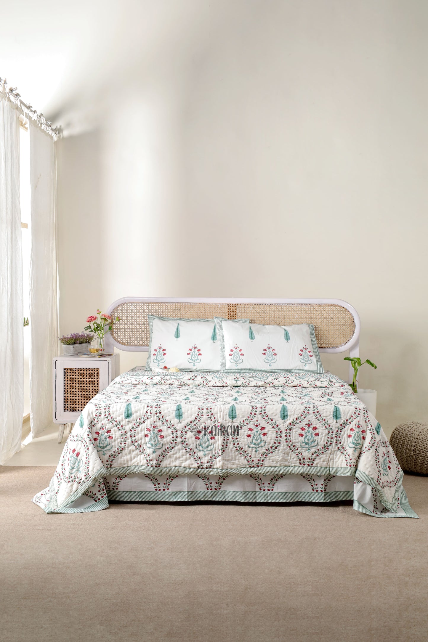 AGRA HAND BLOCK PRINTED BEDSHEET & PILLOWS