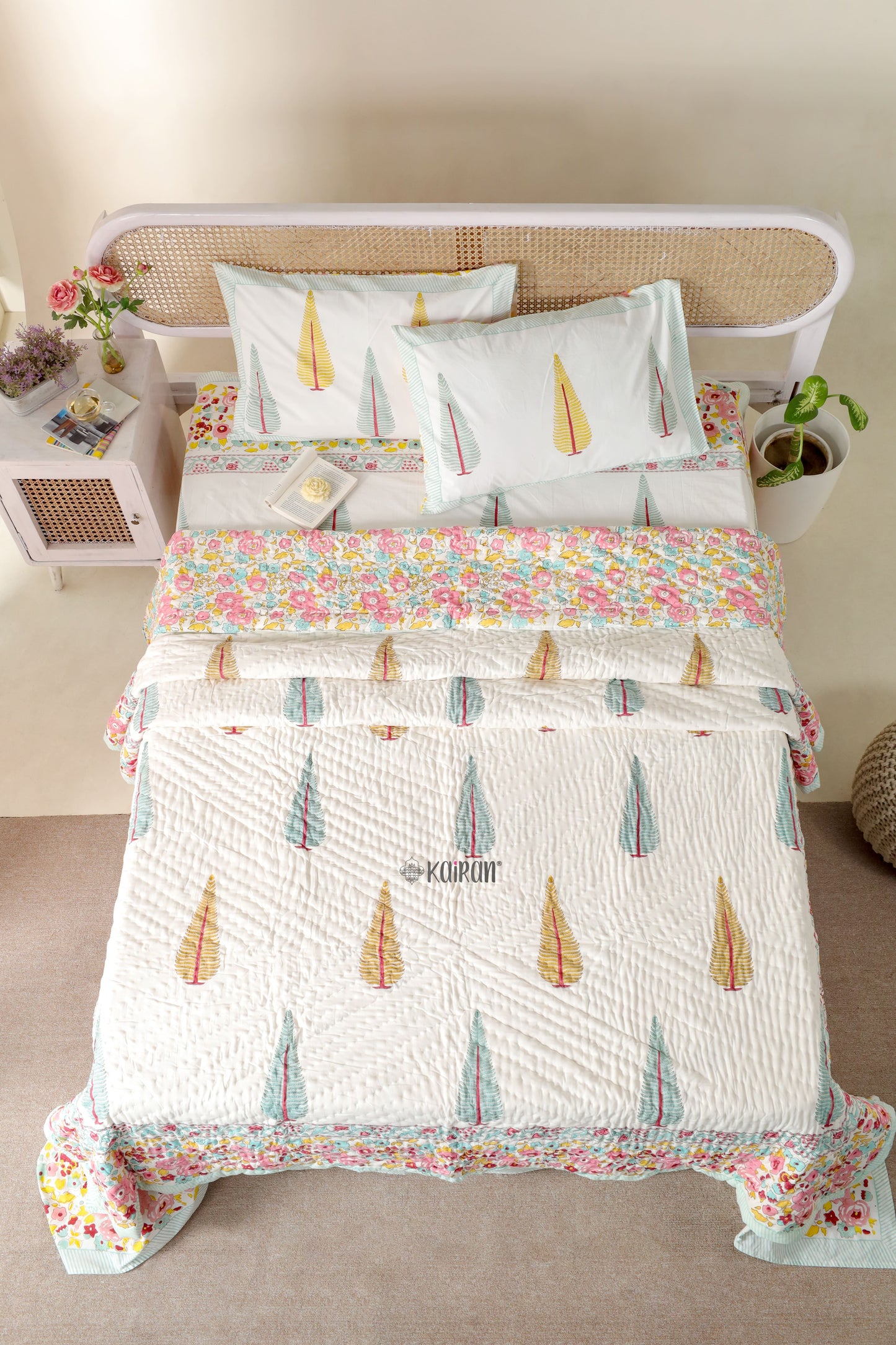 KOLKATA HAND BLOCK PRINTED BEDSHEET & PILLOWS