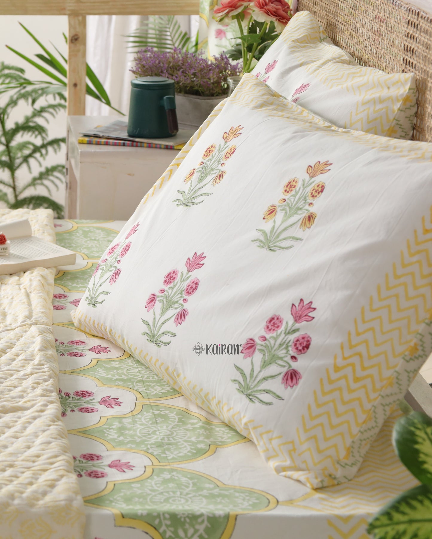 LUCKNOW HAND BLOCK PRINTED BEDSHEET & PILLOWS