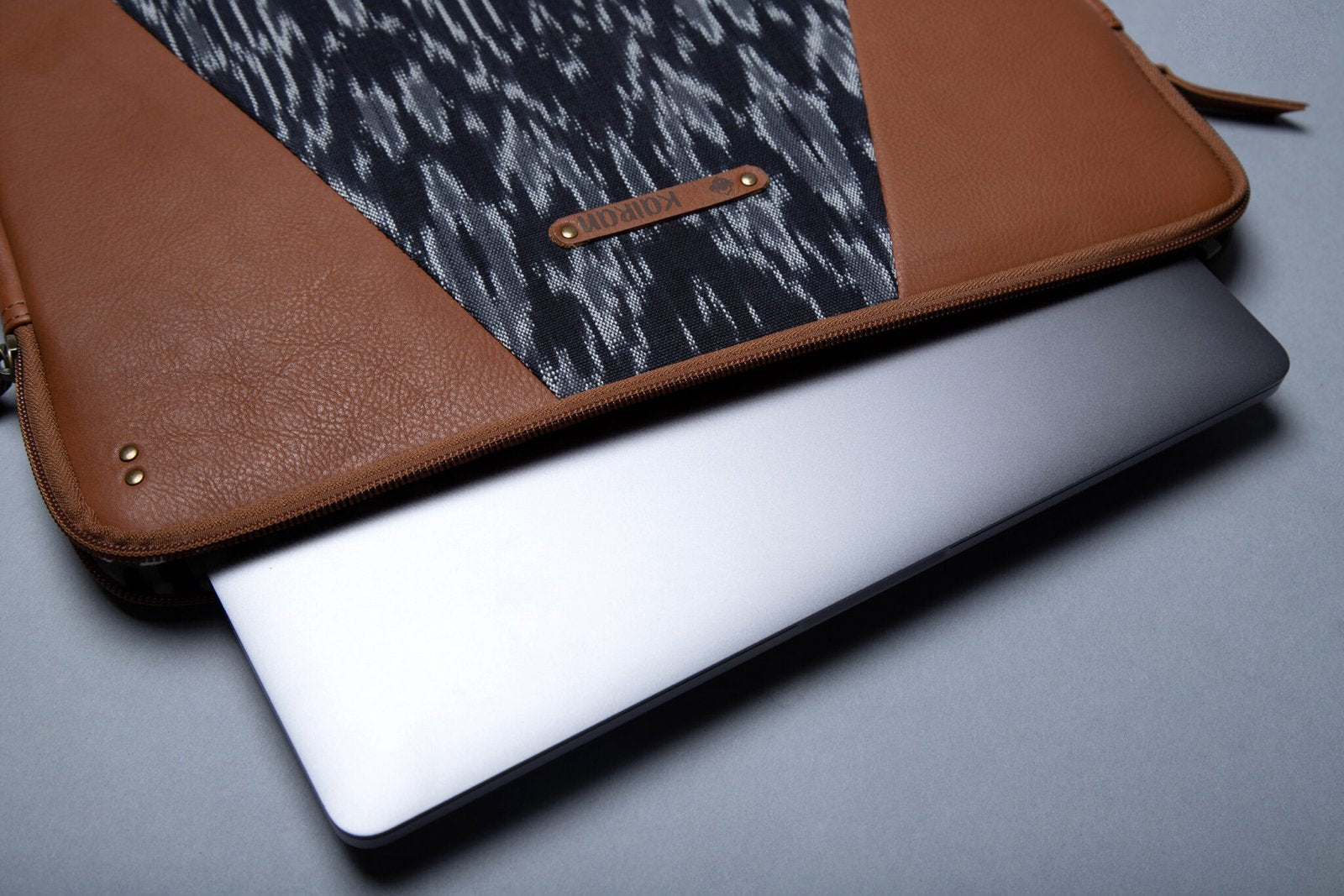 Black-White Handcrafted- Meraki Laptop Sleeve