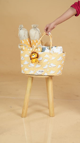 The Roaring Prince Welcome To The World baby Hamper Set of 4 Pcs