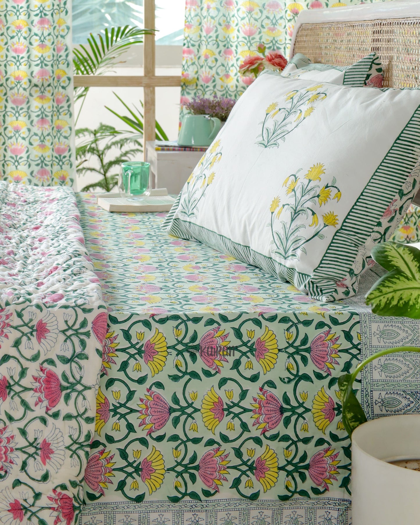 BAREILLY HAND BLOCK PRINTED BEDSHEET & PILLOWS