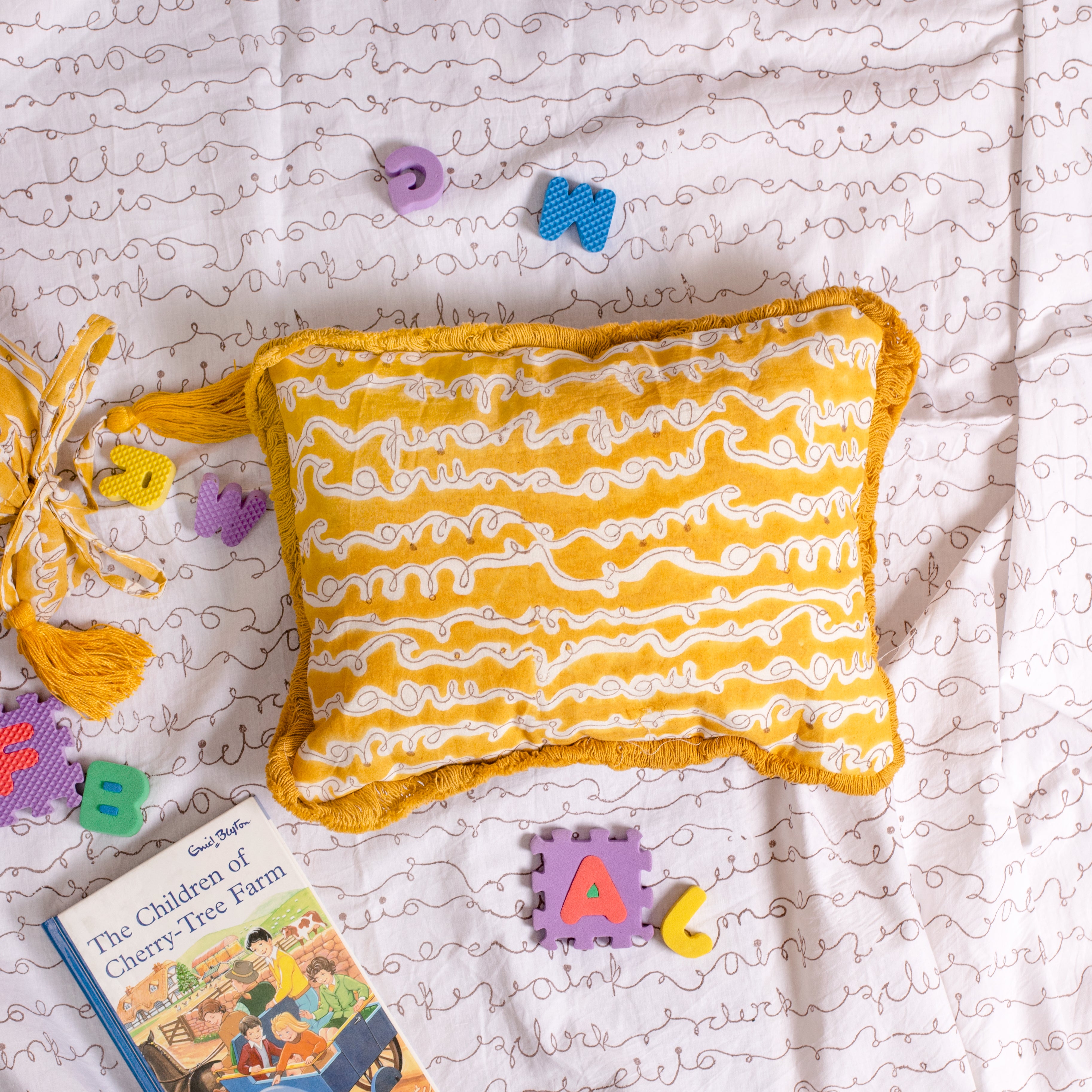OLD MAC DONALD- Hand Block Print Reversible Cotton Quilt