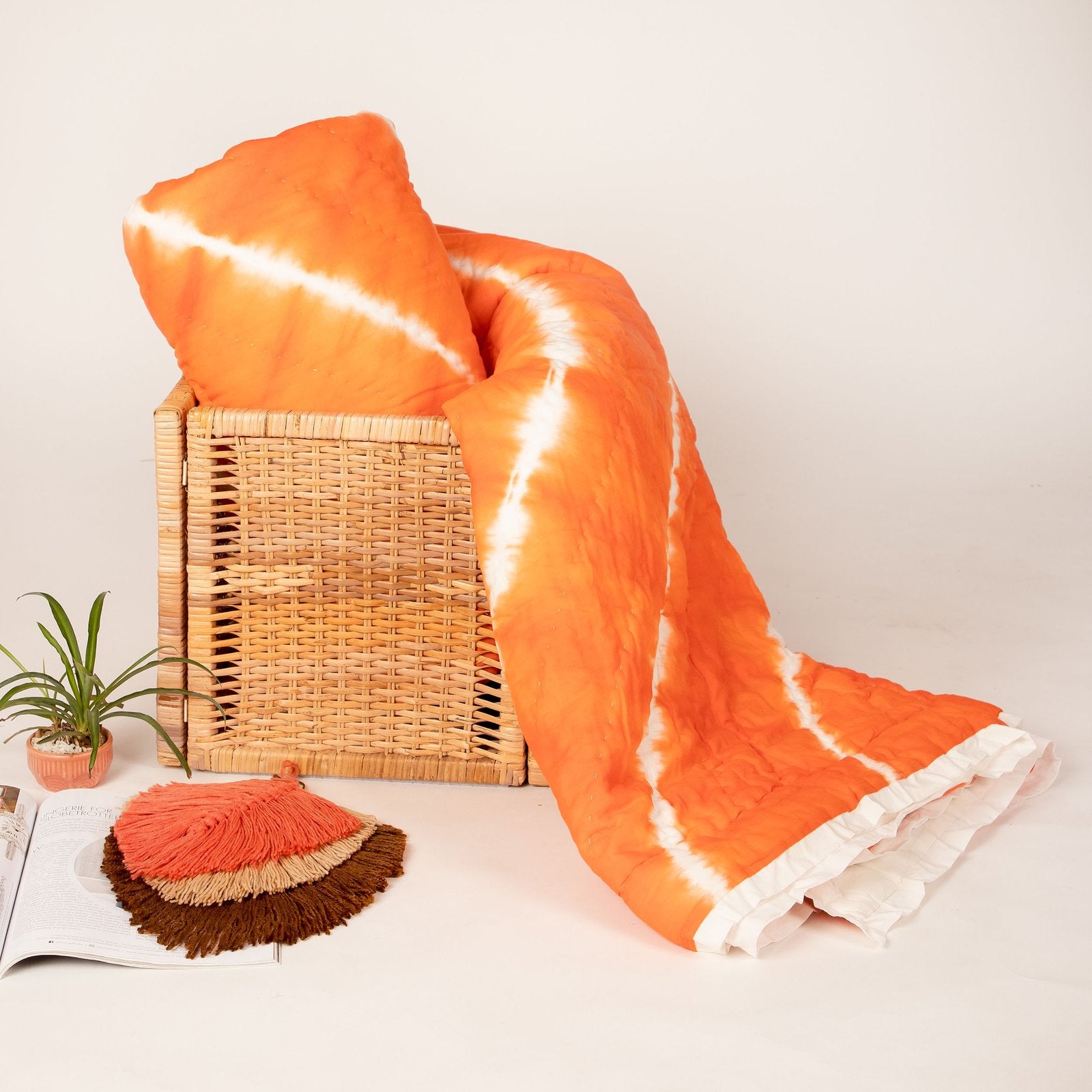 Leheriya- Shibori Dyed Single & Double Jaipuri Cotton Quilt (Orange)