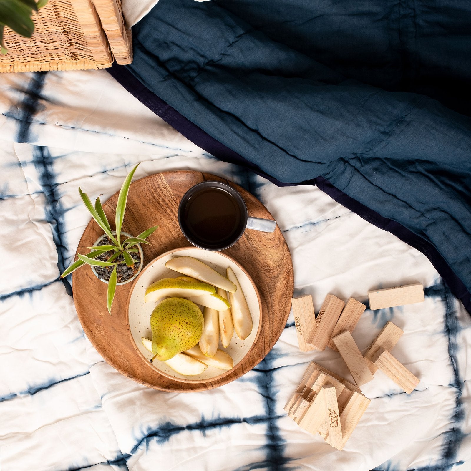 Neel – Shibori Dyed Single & Double Jaipuri Cotton Quilt (White & Blue)