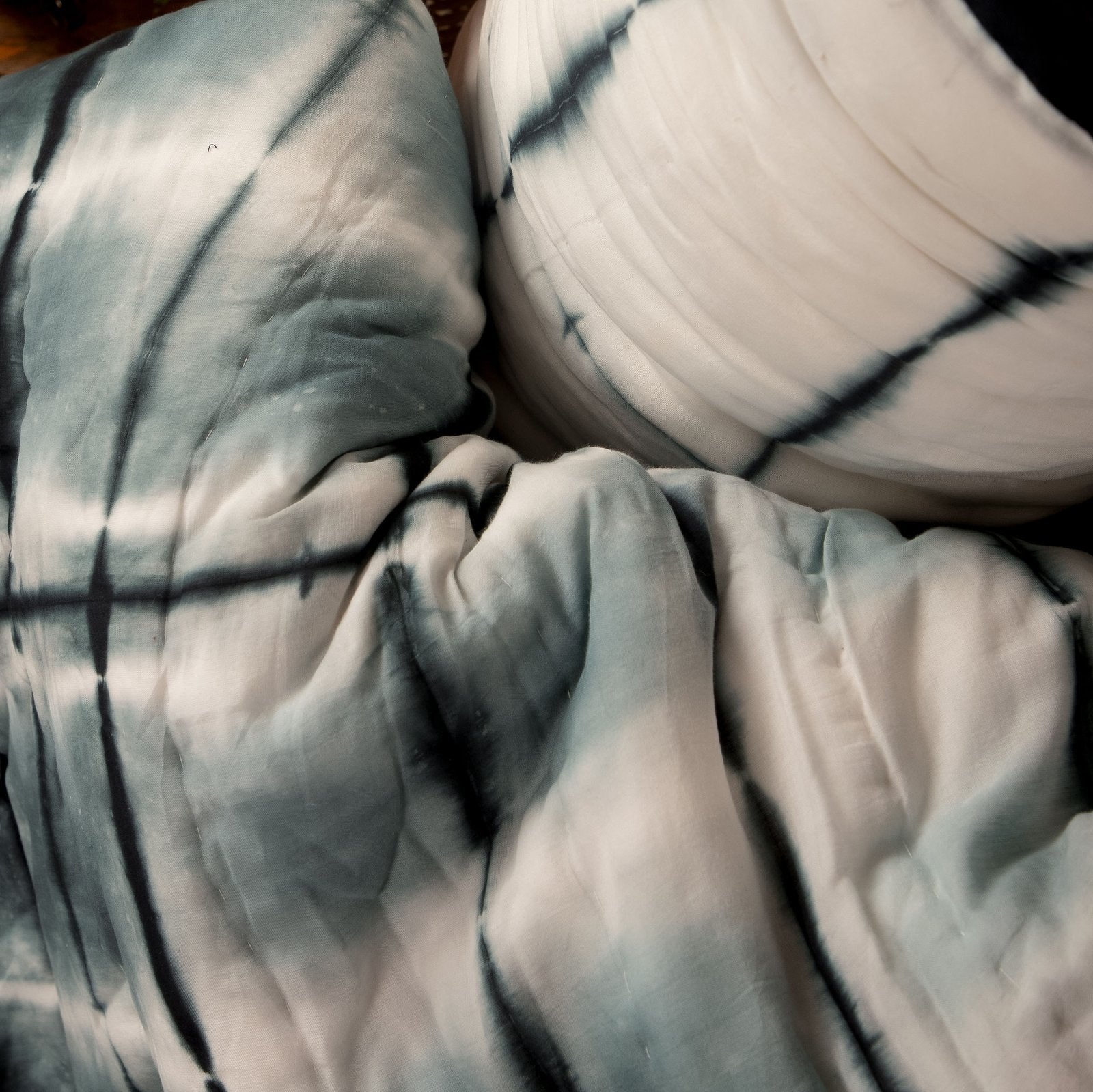Syahi – Shibori Dyed Single & Double Jaipuri Cotton Quilt