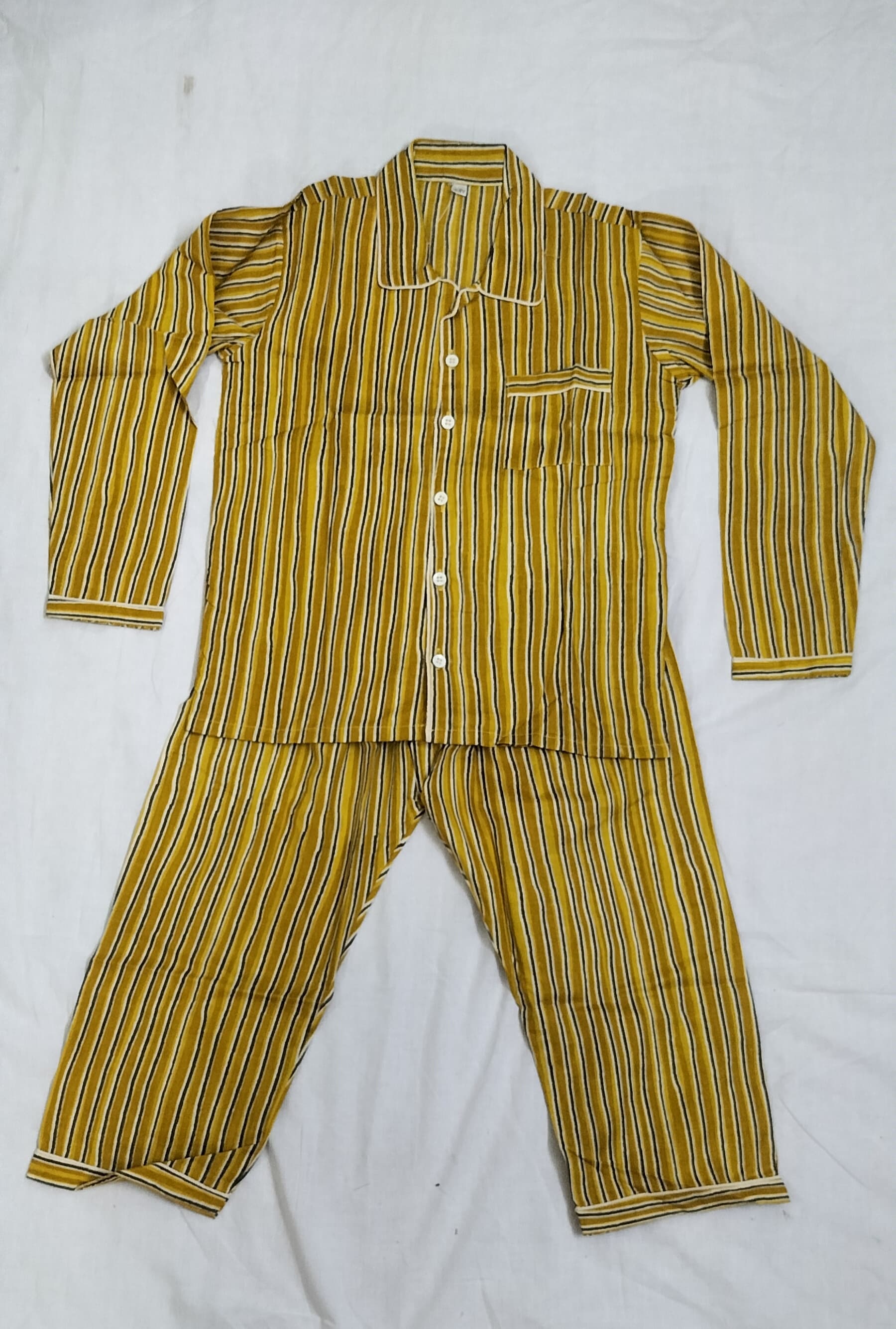 Yellow night suit for boys