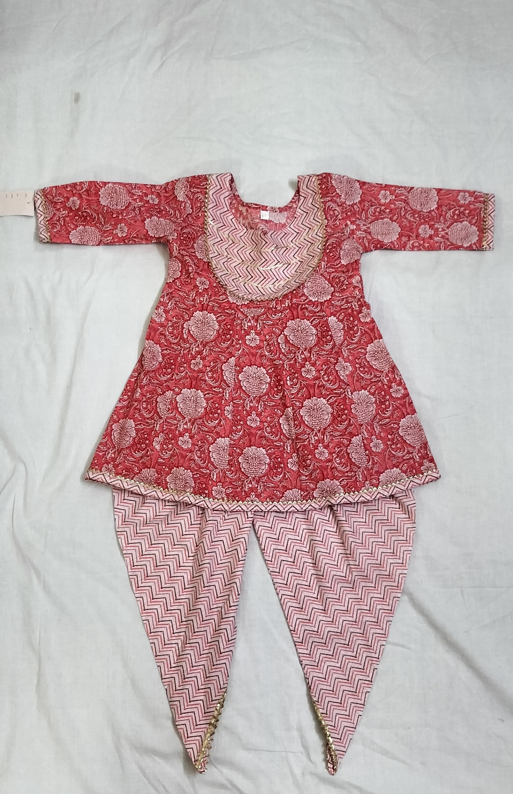 Red merigold girls kurta set