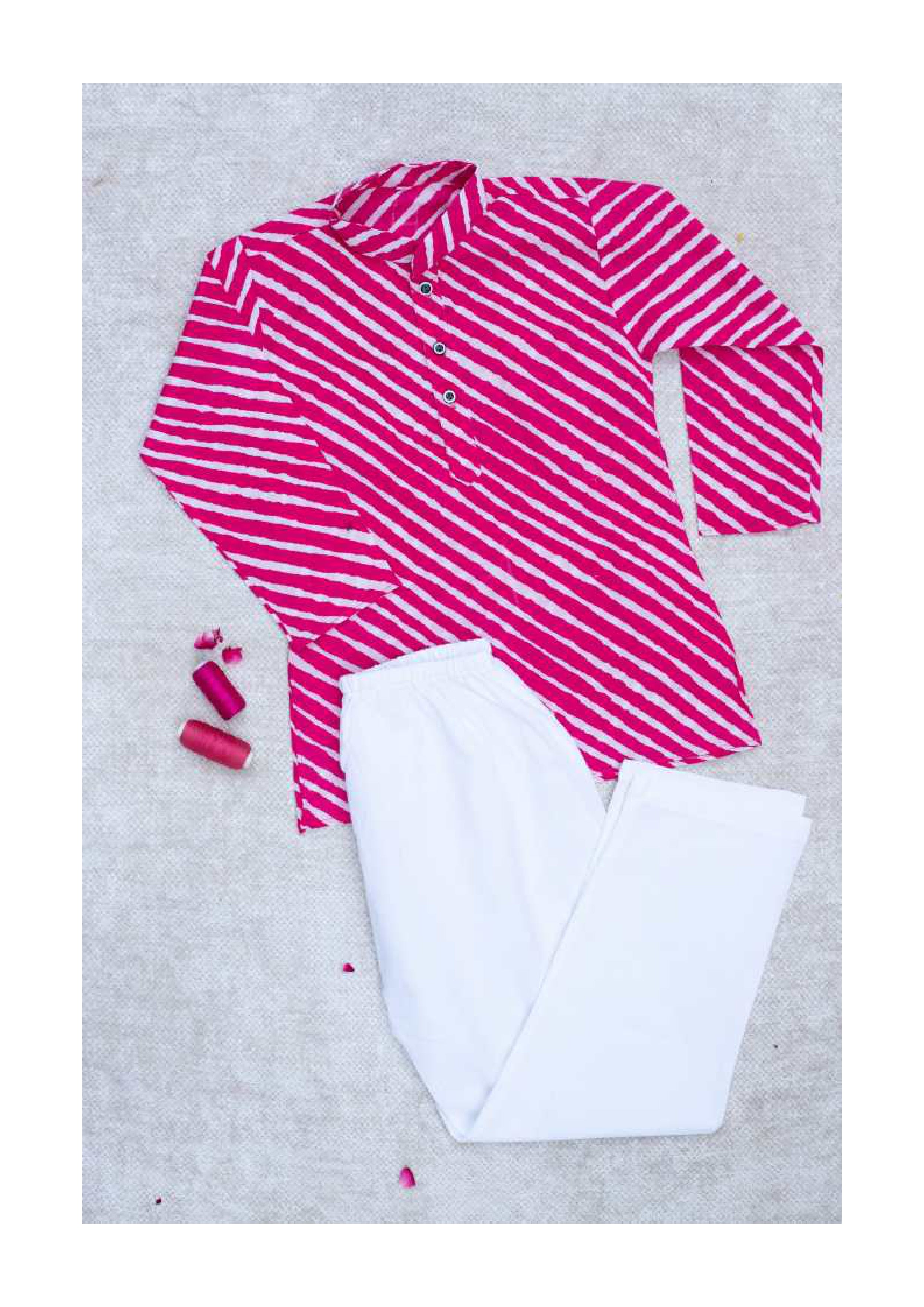 pink Leheriya print kurta set