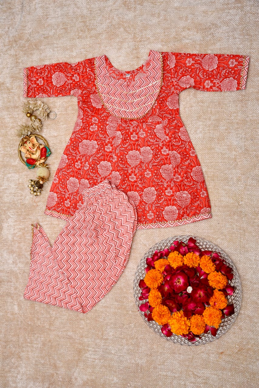 Red merigold girls kurta set