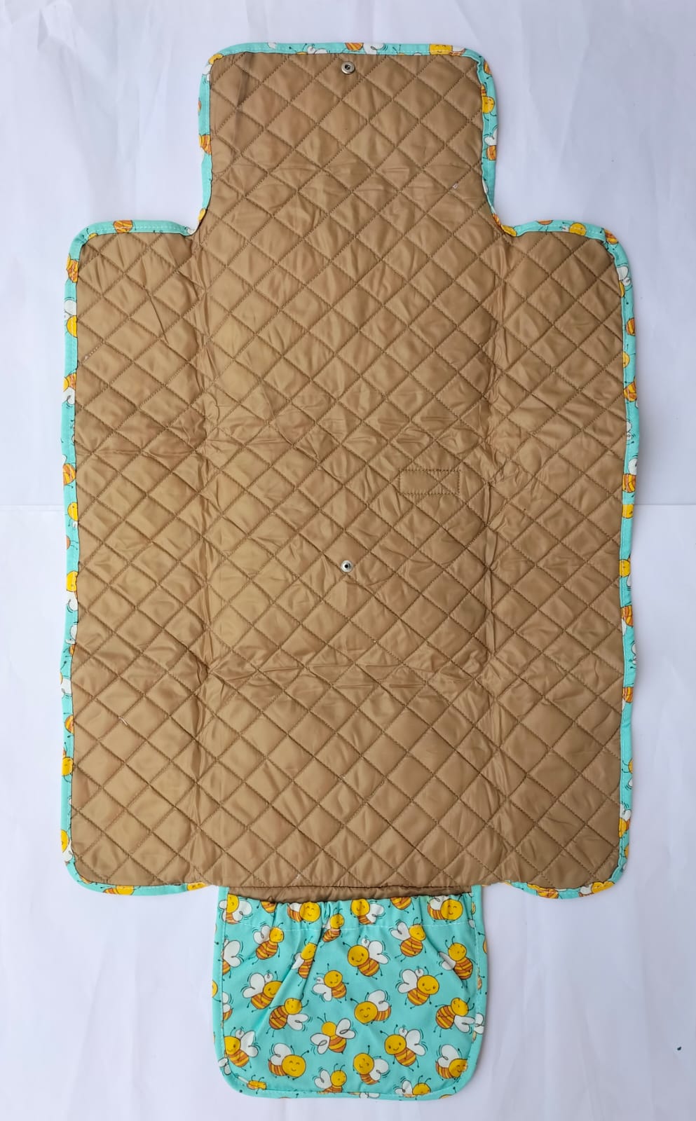 DIAPER CHANGING MAT BEES PRINT