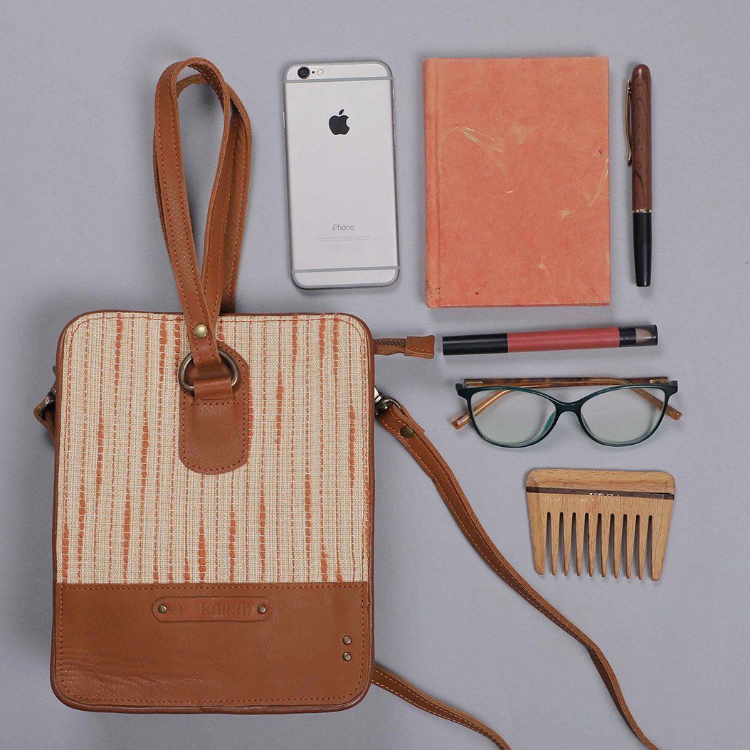 Beige Cotton Handcrafted Trouvaille Wristlet