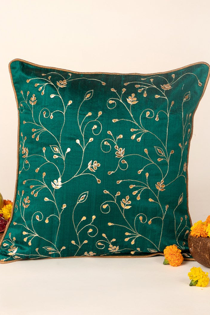 green cushion cover , Gota 